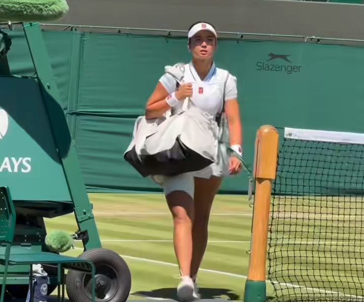 Alexandra Eala vs Iga Swiatek Wimbledon 2026 match action