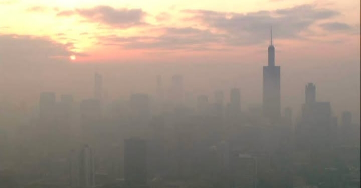 Air Quality Index map showing smoke across the Midwest