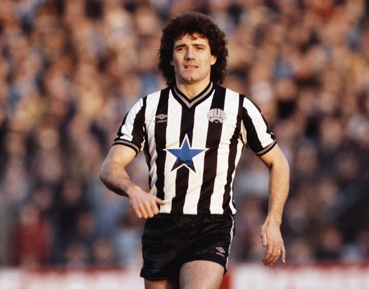 Football fans paying tribute to Kevin Keegan after his passing.