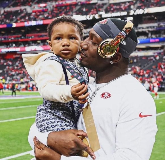Deebo Samuel discussing the 2026 season with San Francisco teammates