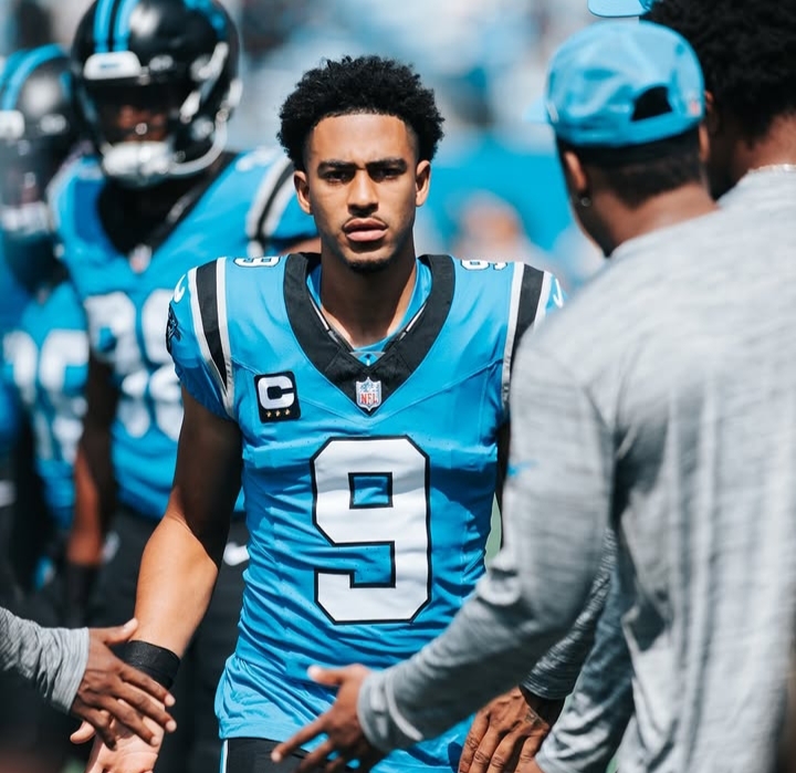 NFL Arizona Cardinals vs Carolina Panthers football matchup during live broadcast
