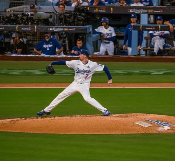 Los Angeles Dodgers players during a game against the Arizona Diamondbacks
