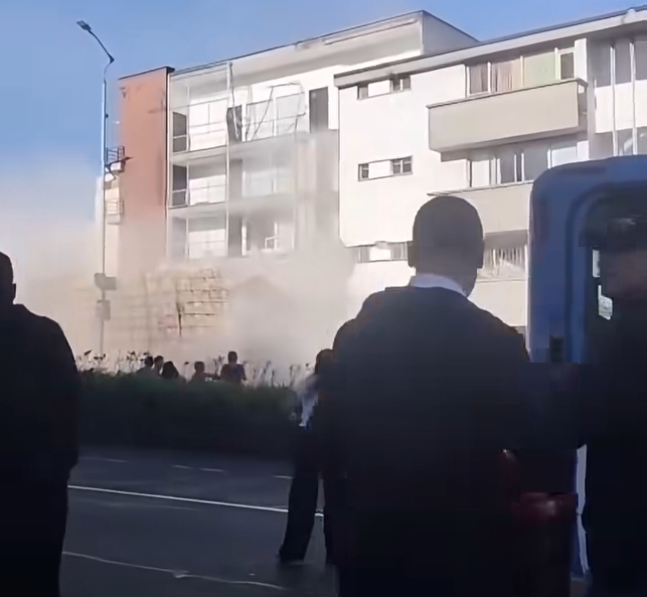 7.4 magnitude Colombia earthquake damage and collapsed buildings